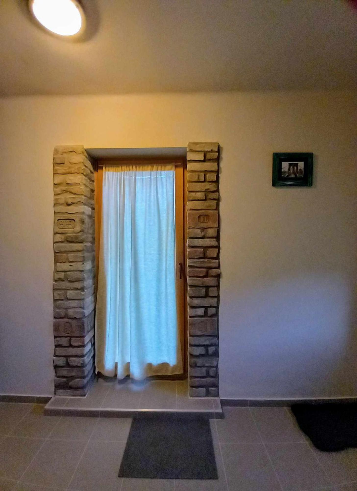 Bike&Night Apartment Baracska Luaran gambar